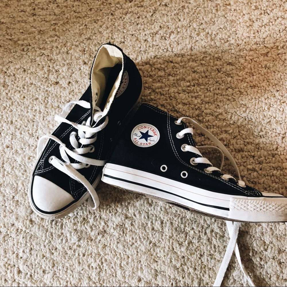 black high top converse chuck sneakers